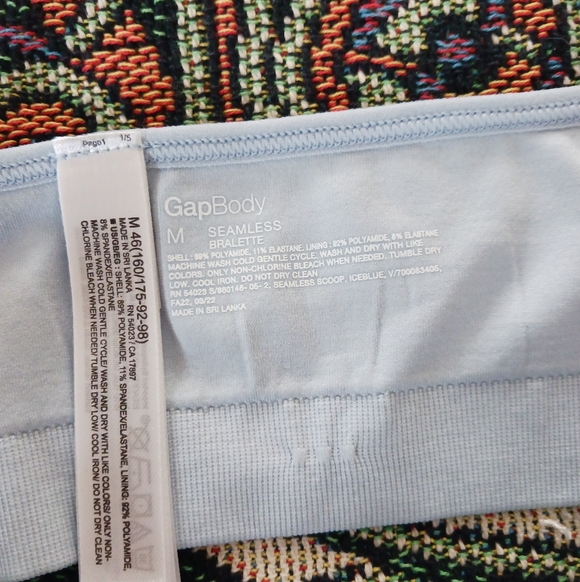 NWT GapBody Seamless Bra - Picture 2 of 5